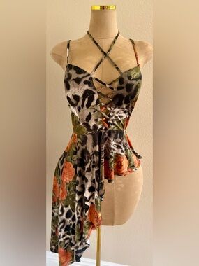 Floral & Leopard Lace-Up Asymmetrical Cami top